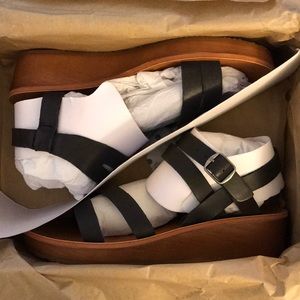 NIB Lucky 🍀 Brand Leather Wedge